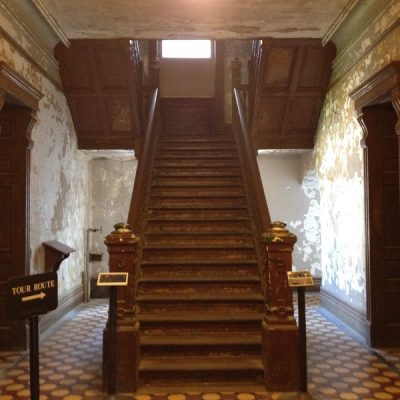 600 SQUAREstairs 600 SQUAREstairs