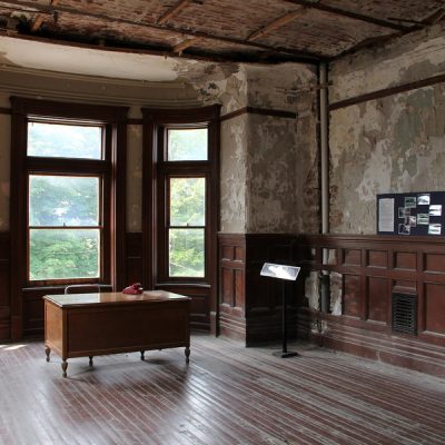 600 SQUAREwardens office 600 SQUAREwardens office